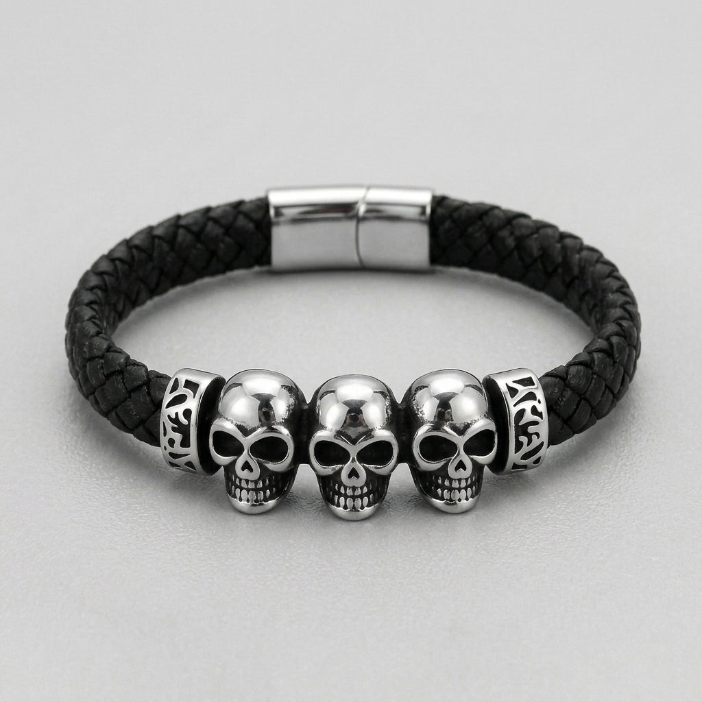 Drei-Totenkopf keltischer Knoten schwarzes Lederarmband