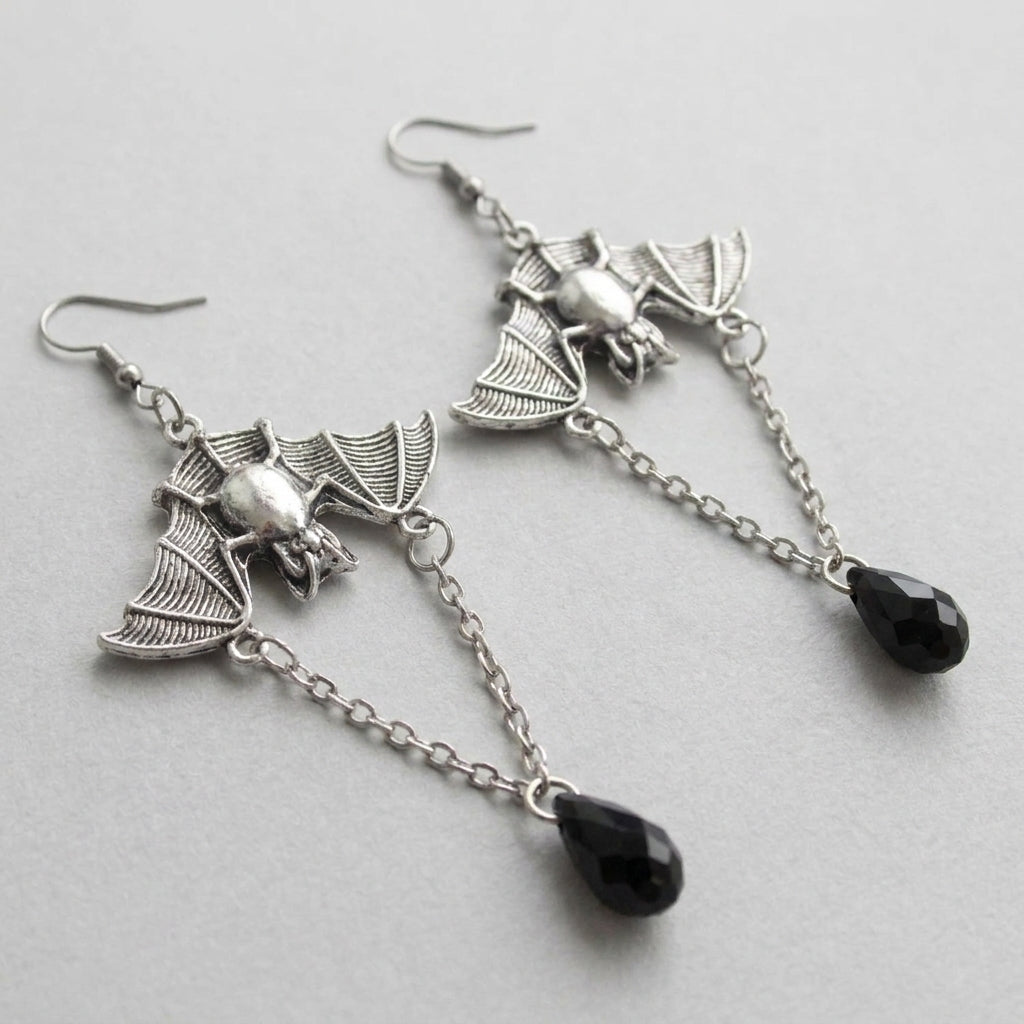 Mitternachts-Flügelspannweite – Gothic-Fledermaus-&-Schwarzkristall-Ohrhänger