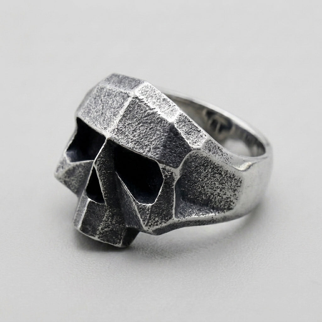 Massiver Totenkopf-Statement-Ring