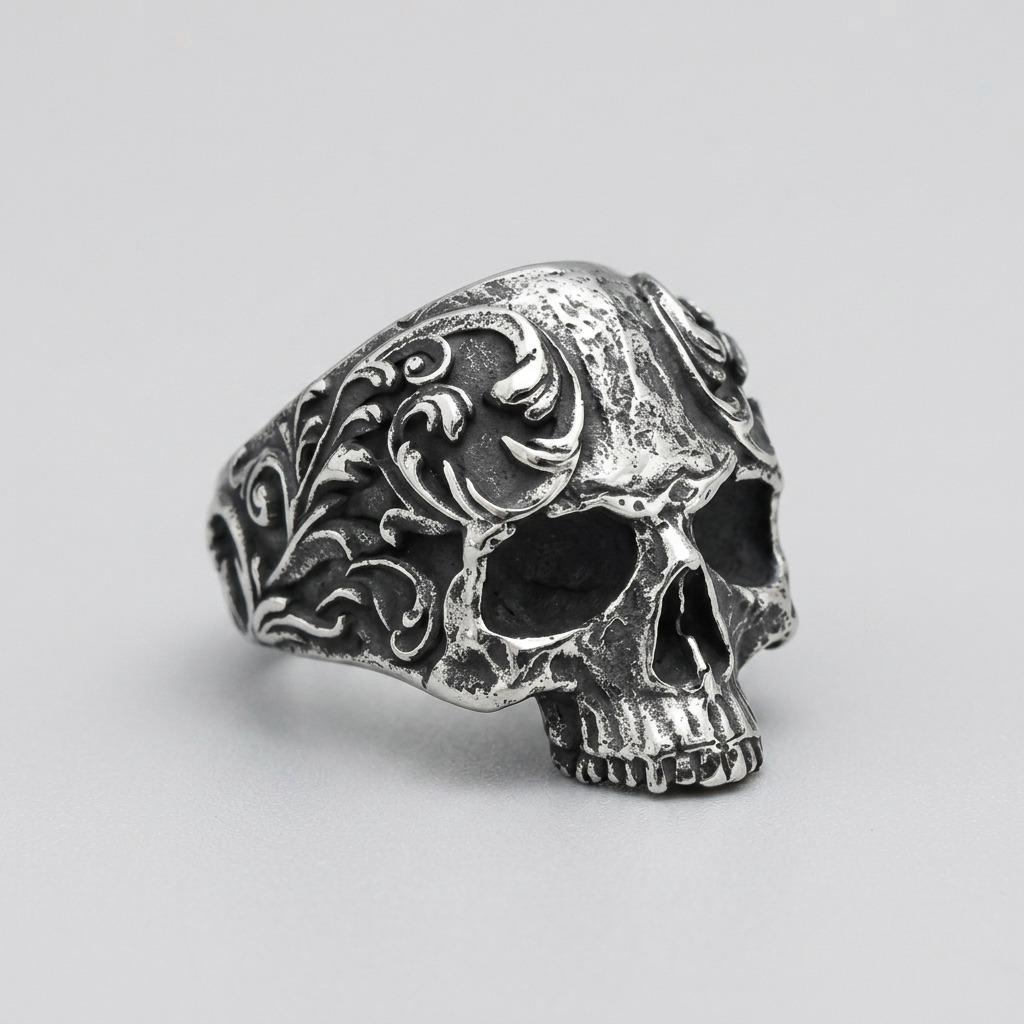 Totenkopfring: „Barocker Totenkopf-Biker-Ring"