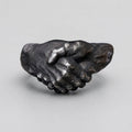 Gefaltete-Hände schwarzer Statement-Ring