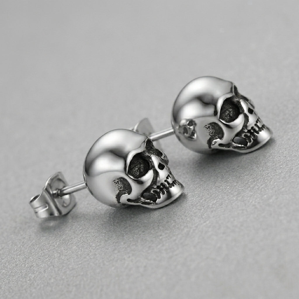 Polierte-3D-Totenkopf-Ohrstecker