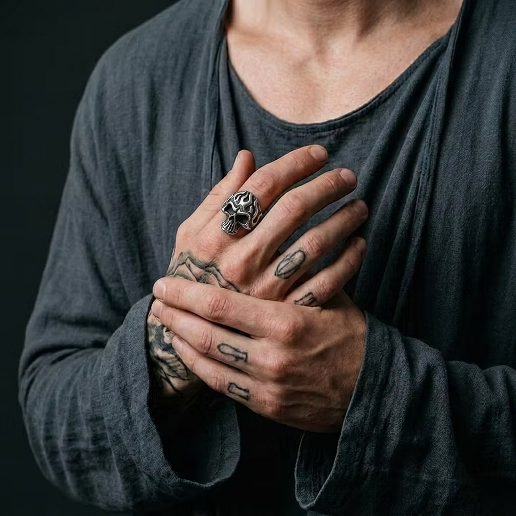 Tribal-Flammen-Totenkopf-Statement-Ring