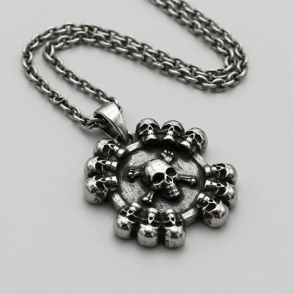 Totenkopf-und-gekreuzte-Knochen-Medaillon-Halskette