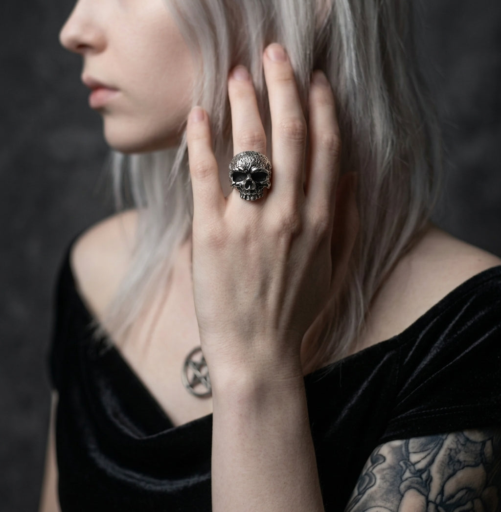 Verwitterter Krieger-Totenkopfring