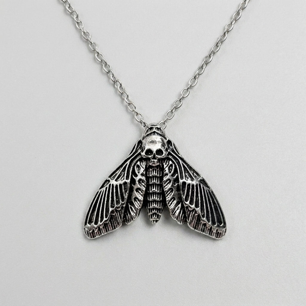 Totenkopfschwärmer-Anhänger-Halskette