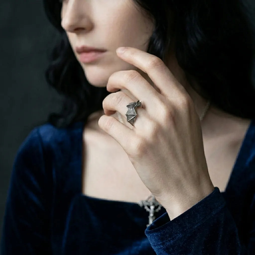 Höhlenbewohner-Fledermaus-Ring