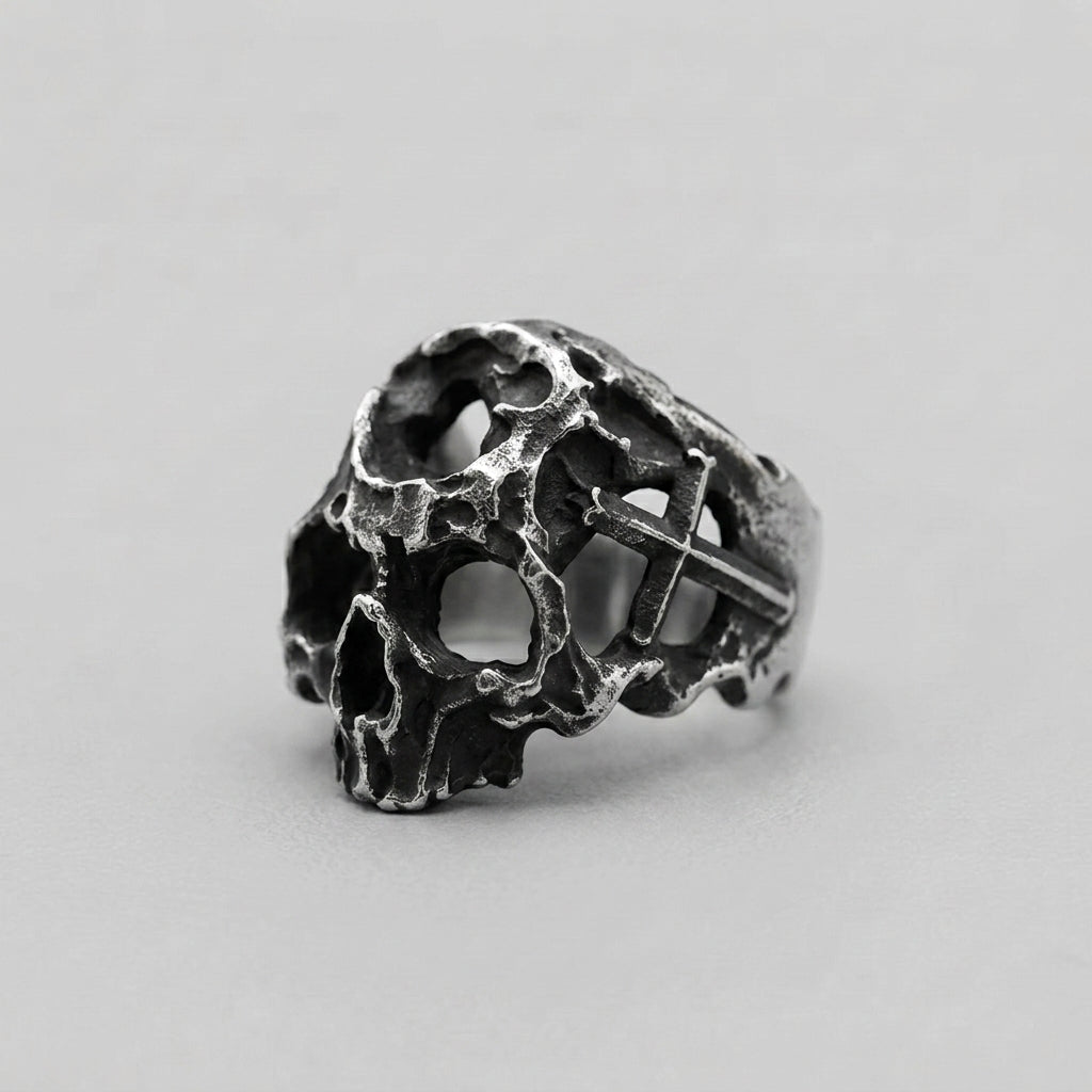 Hohlknochen-Totenkopfring