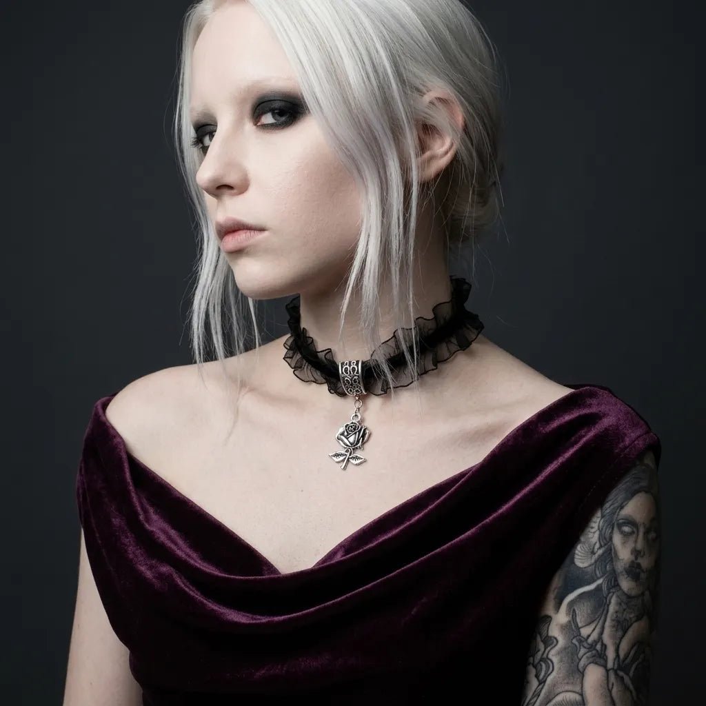 Gerüschte-Spitzenrose Gothic-Choker-Halskette