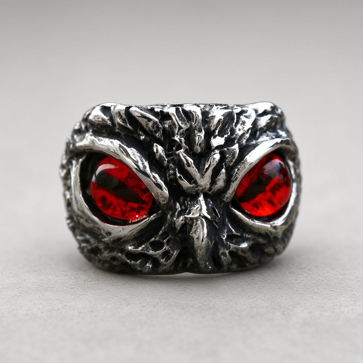 Eulengesicht-Ring (Rote Augen)
