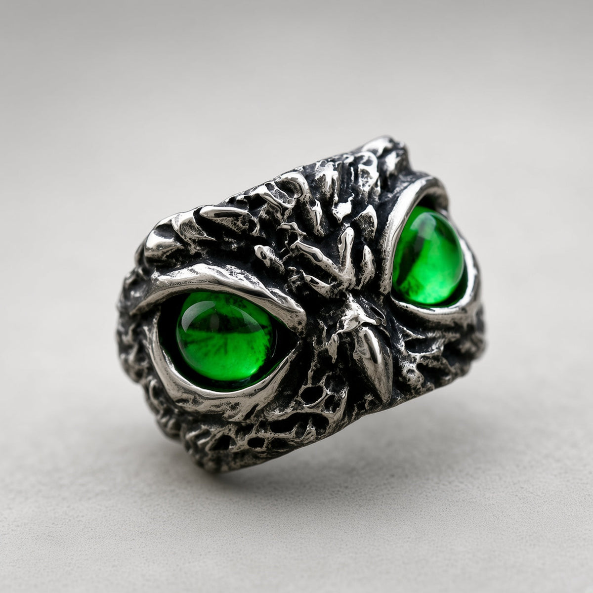 Eulengesicht-Ring (Grüne Augen)