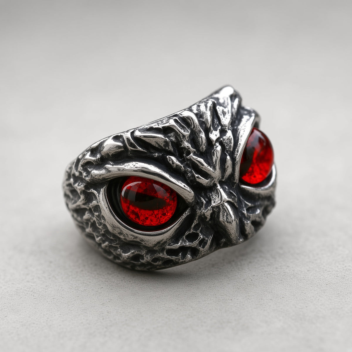 Eulengesicht-Ring (Rote Augen)