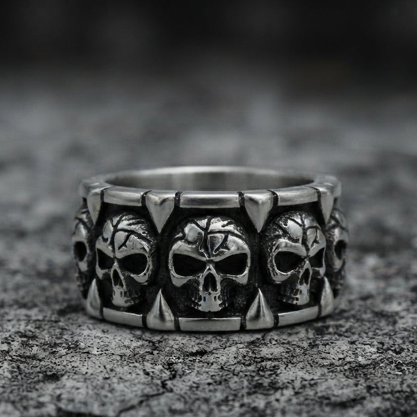 Bedornter-Totenkopf-Paneel-Statement-Bandring