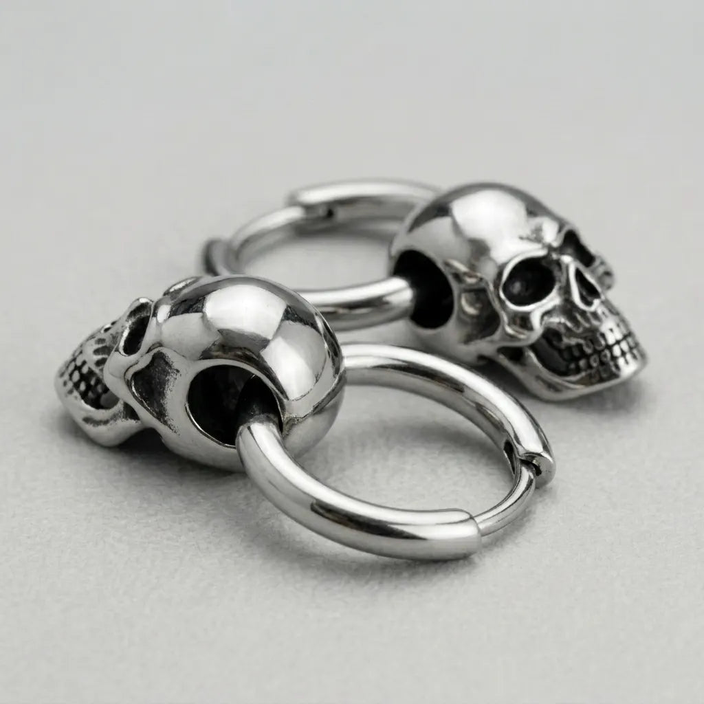 3D-Totenkopf-Huggie-Ohrhänger-Creolen