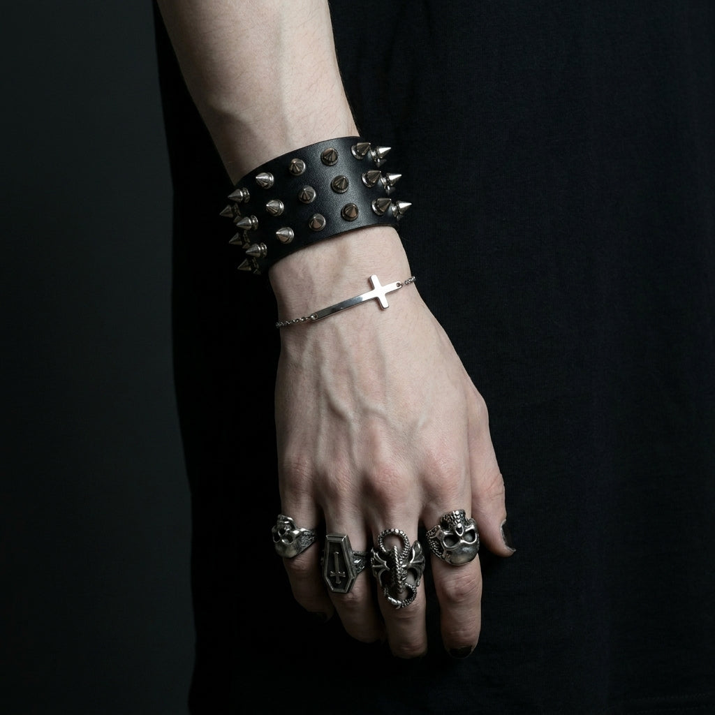 Silbernes-Kreuz-Anhänger zartes Kettenarmband