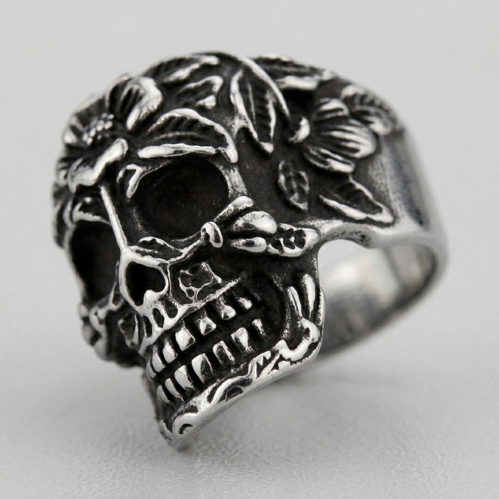 Siegelring mit blühendem Totenkopf