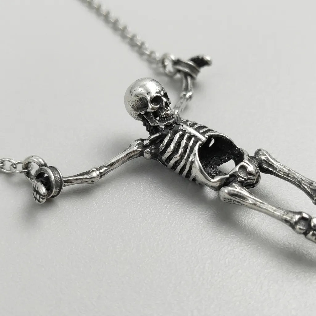 Knochenkruzifix Gothic-Skelett-Halskette