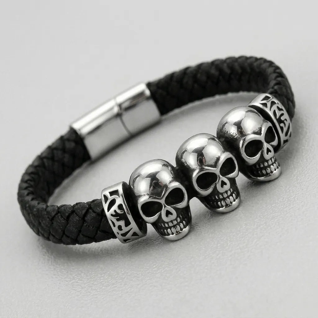 Drei-Totenkopf keltischer Knoten schwarzes Lederarmband