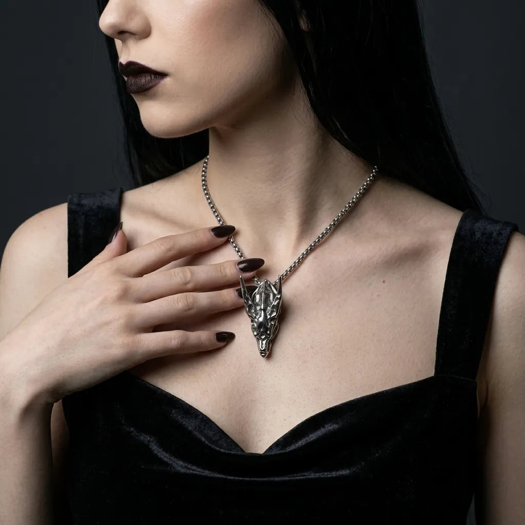 Verlassener Drachenschädel Gothic-Halskette