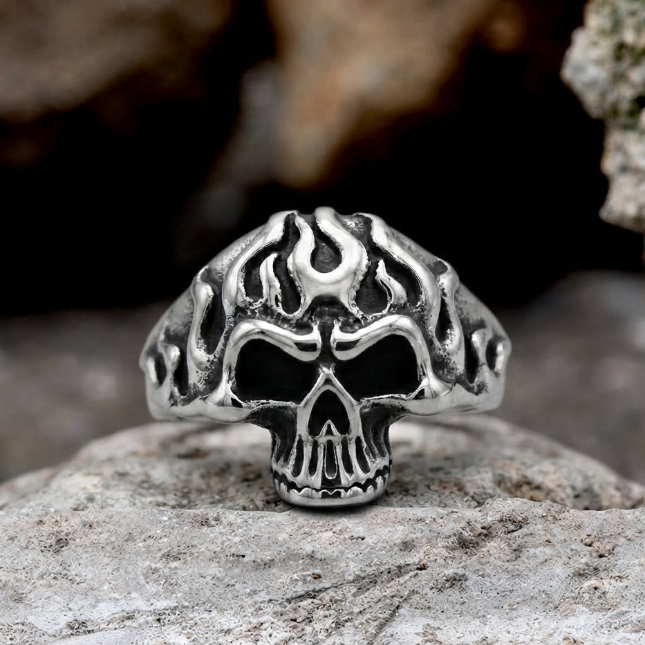 Tribal-Flammen-Totenkopf-Statement-Ring