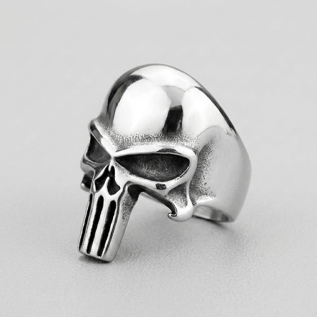 Eleganter Siegelring mit Totenkopf